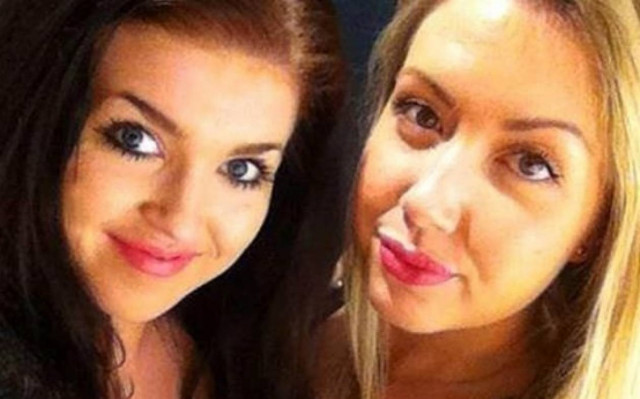 Τράβηξαν selfie και είδαν από πίσω τους μια... ανατριχιαστική μορφή