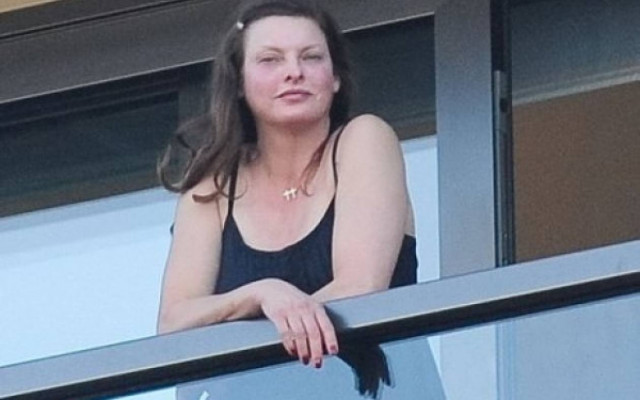 Μα είναι δυνατόν; Η καλλονή των '90s πλέον δεν αναγνωρίζεται