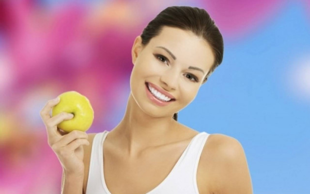 Δίαιτα για αστραφτερό χαμόγελο