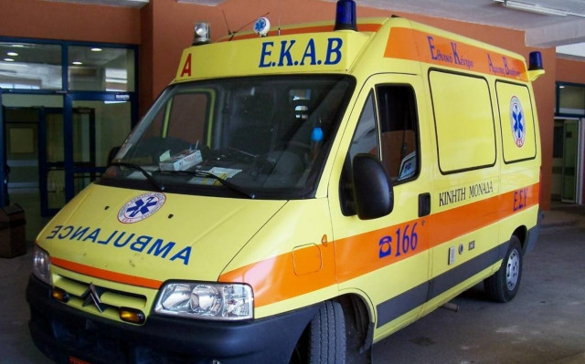 Θύμα τροχαίου στη Σάμο μεταφέρθηκε σε καρότσα αγροτικού