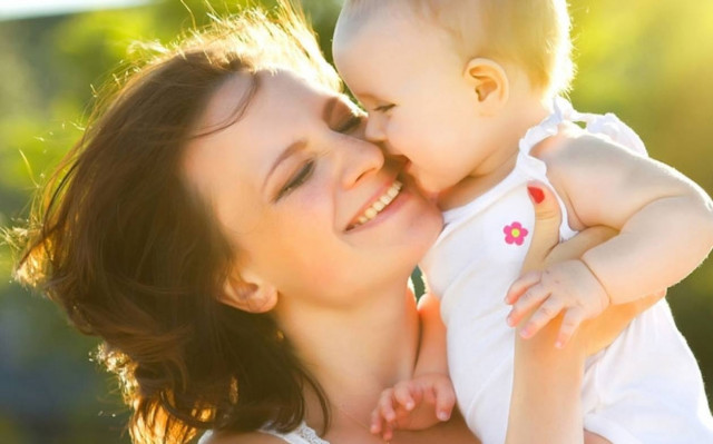 «Ο δημόσιος θηλασμός δεν είναι ταμπού»