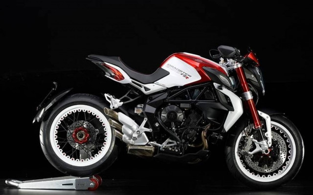 MV Agusta: Brutale 800 Dragster RR