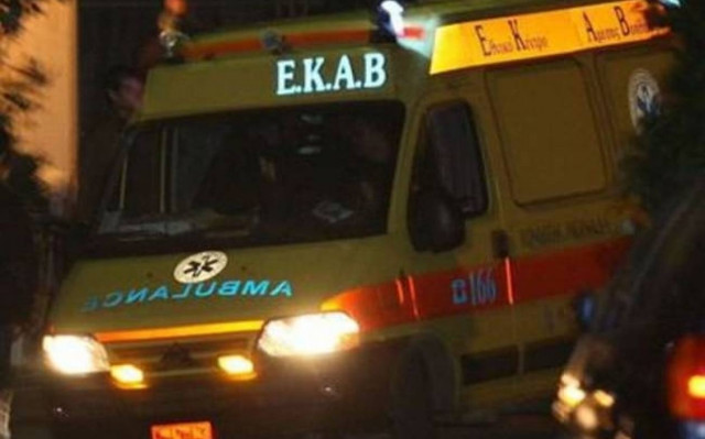 Τροχαίο στη Θεσσαλονίκη – Εγκλωβίστηκαν οι οδηγοί των οχημάτων