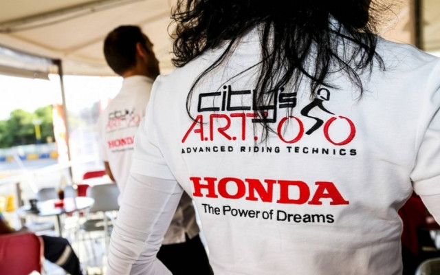 City's A.R.T: Γηράσκω αεί διδασκόμενος