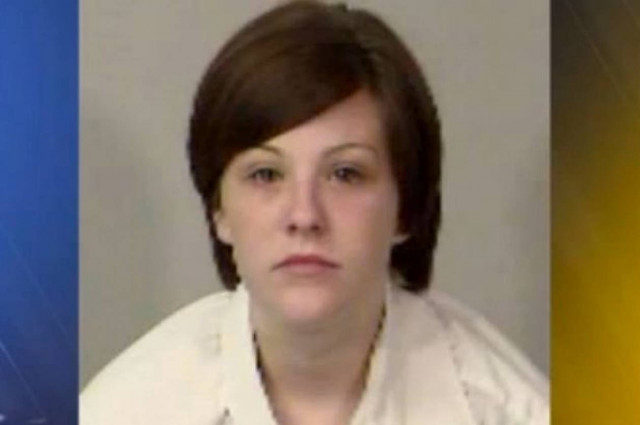 ΗΠΑ: Κρέμασε τον 14 μηνών γιο της σε γάντζο!