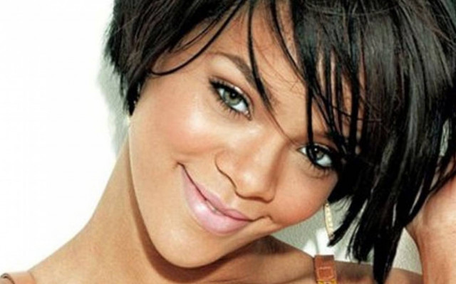 Ριάννα: Το «κακό» κορίτσι του Instagram επέστρεψε