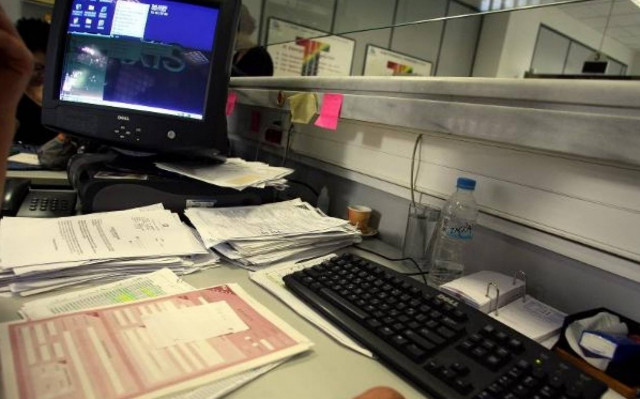 Εφοριακοί: Δεν θα δεχτούμε ούτε ένα ευρώ μείωση