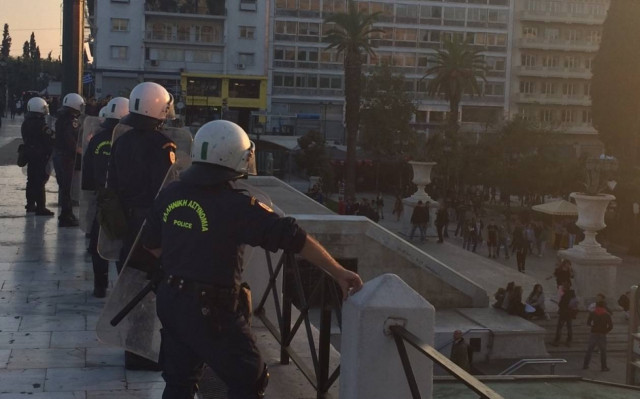 Ολοκληρώθηκε η πορεία των μαθητών στο Σύνταγμα