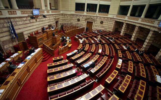 Επιτροπή αναθεώρησης του Συντάγματος ετοιμάζει η ΝΔ