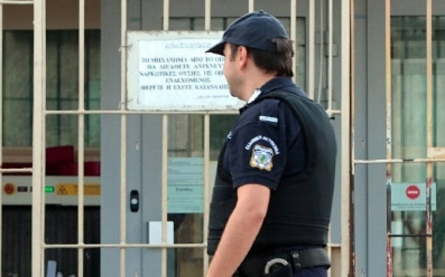 Μέτρα προστασίας από τον Έμπολα ζητούν οι σωφρονιστικοί