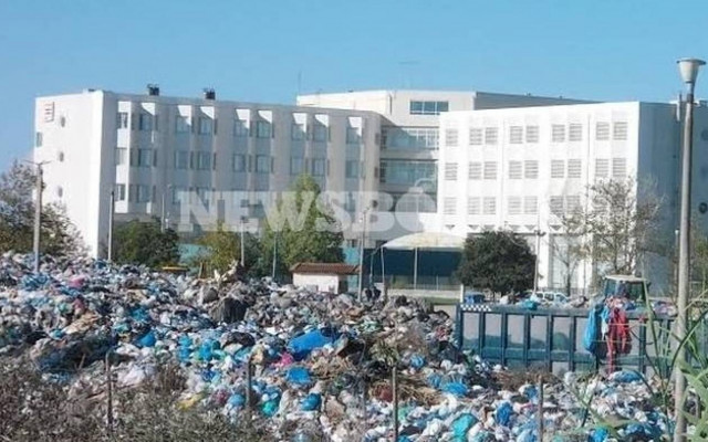 Pyrgos: They turned the hospital into a dump