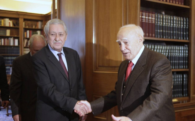 Κουβέλης σε Παπούλια: Σύγκληση του συμβουλίου πολιτικών αρχηγών