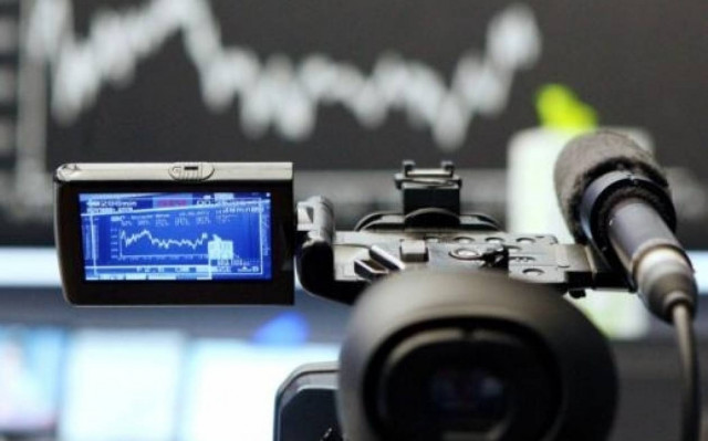 Πιέσεις στις ευρωαγορές