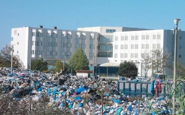 Πύργος: Μετέτρεψαν το Νοσοκομείο σε σκουπιδότοπο