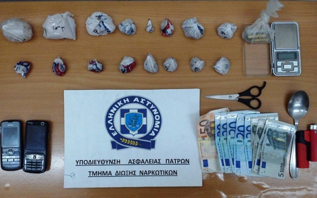 Συνελήφθη αλλοδαπός στις Καμάρες Αιγίου για εμπόριο ναρκωτικών