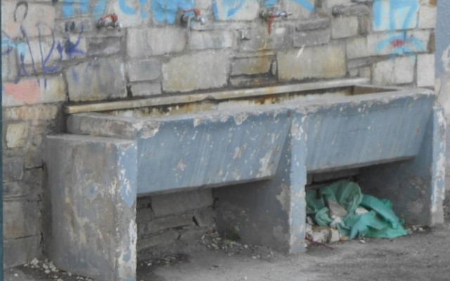 Σε τέσσερα ακόμη σχολεία επιβαρυμένο το νερό με σίδηρο