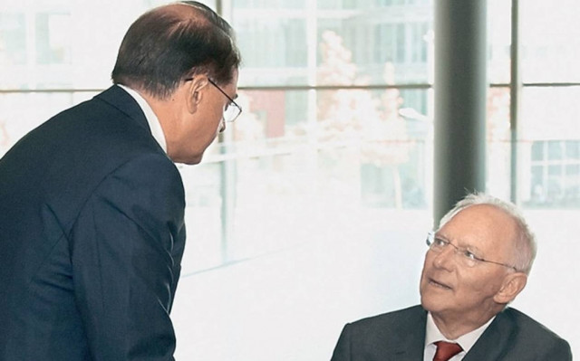 Ψάχνουν τα €100 εκατ. που είχε δώσει ο Σόιμπλε για τις μικρομεσαίες επιχειρήσεις