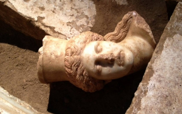 Συγκινεί το όνειρο του 16χρονου εθελοντή στην Αμφίπολη (pics)