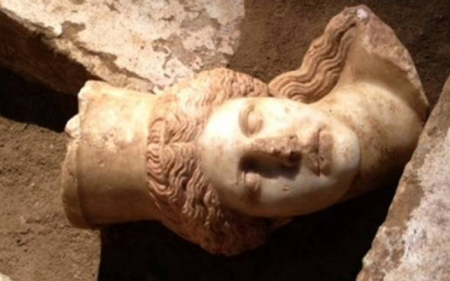 The dream of a 16-year old volunteer in Amphipolis