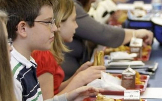 Διάθεση χρημάτων για τη σίτιση άπορων μαθητών