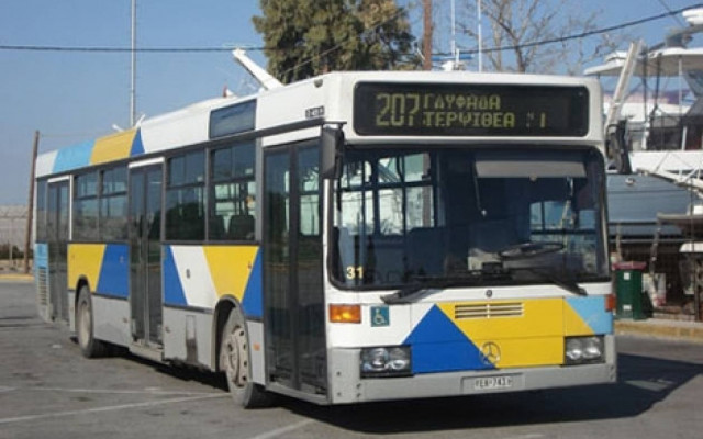 Passengers will enter to buses and trolleys from front door