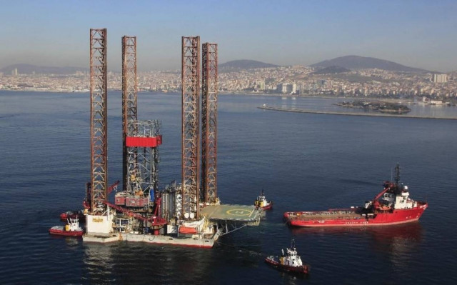 Στη Λεμεσό πλοίο - γεωτρύπανο για επισκευή