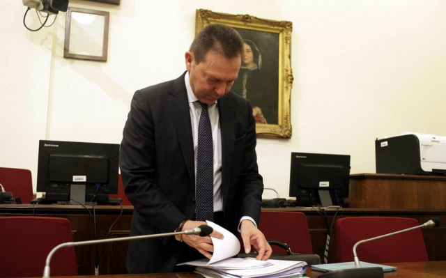 Ο Στουρνάρας δίνει... συμβουλές μέσω εφημερίδας στον Χαρδούβελη