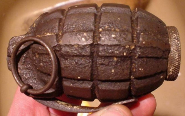 Χειροβομβίδες βρέθηκαν σε σπίτι στη Νέα Βύσσα