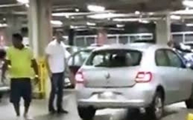 Καυγάς για μία θέση... στάθμευσης! (video)