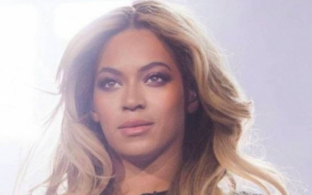 Ο Νοέμβριος μπήκε και η Beyoncé άλλαξε (πάλι) hairstyle!