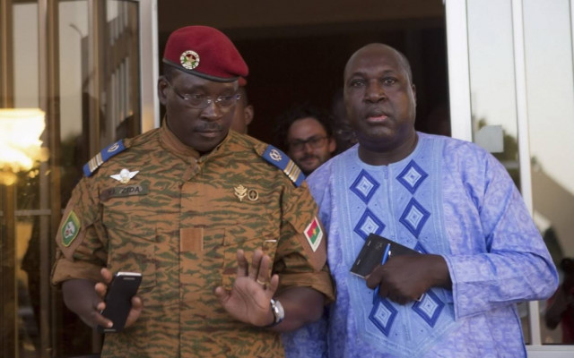 Σε μεταβατικό στάδιο η Μπουρκίνα Φάσο – Εκλογές σε ένα χρόνο