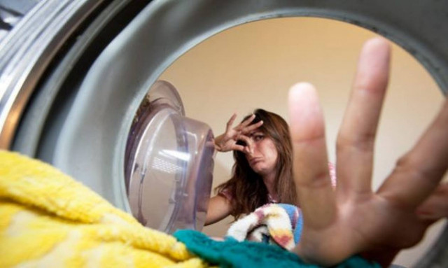 Να πώς θα καθαρίσετε το λάστιχο από τον κάδο του πλυντηρίου!