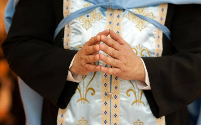 Πύργος: Συνελήφθη ιερέας για κατοχή χασίς