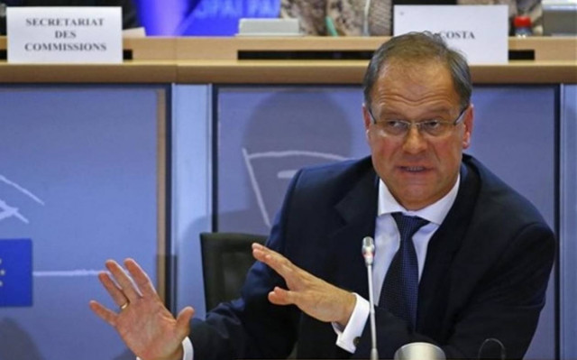 Le Monde: Κατακραυγή για το διορισμό επιτρόπου για πολιτισμό