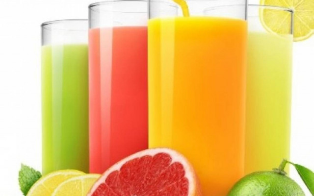 7 τροφές που δεν πρέπει να καταναλώνεις πριν πέσεις για ύπνο