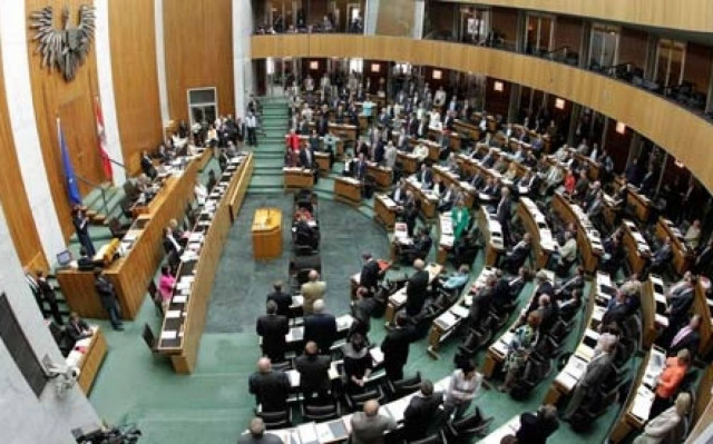 Βουλευτής: «Άνθρωποι των σπηλαίων» όσοι ζητούν άσυλο