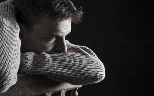 Με την ψυχή τους «πληρώνουν» οι Έλληνες τα μνημόνια