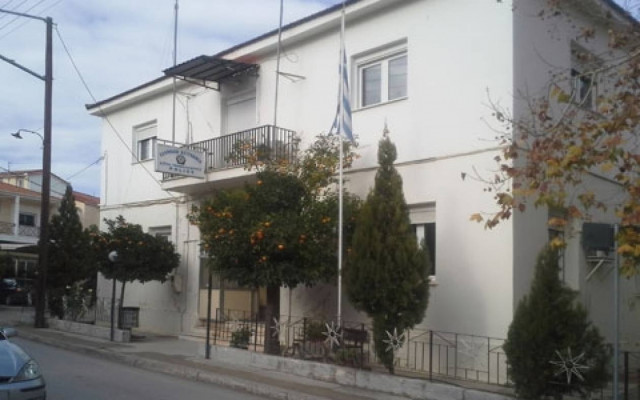 Νοίκιασαν φορτηγό και το …πούλησαν