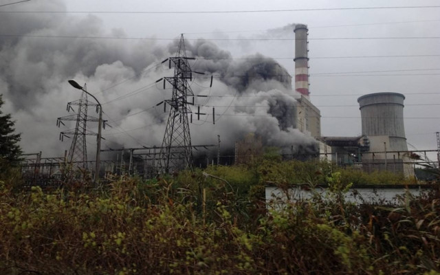 Χωρίς προβλήματα η ηλεκτροδότηση παρά την πυρκαγιά στον ΑΗΣΠ