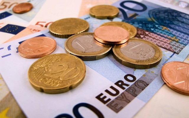 Διαλύουν το ασφαλιστικό, εξαφανίζουν τις συντάξεις