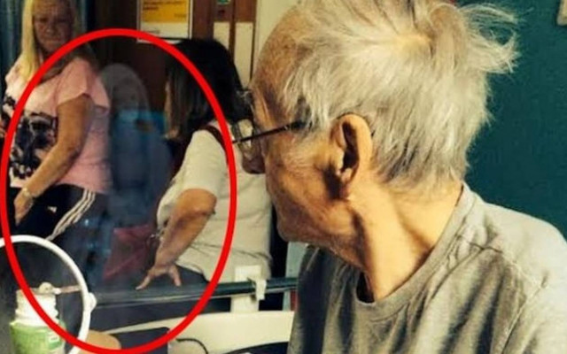 «Άγγελος» σε φωτογραφία δίπλα σε ετοιμοθάνατο άνδρα