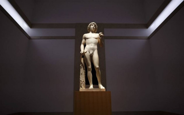 Ενώνοντας τα κομμάτια... του Αδάμ