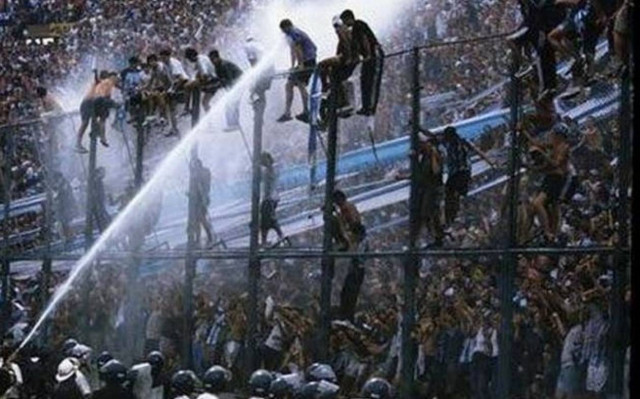 Barras Bravas: Η «μαφία» που σκοτώνει! (videos+photos)