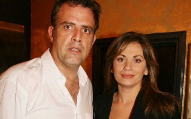 Η Παπαθωμά με τον Πετράκο και ο Τσαρούχας με την…