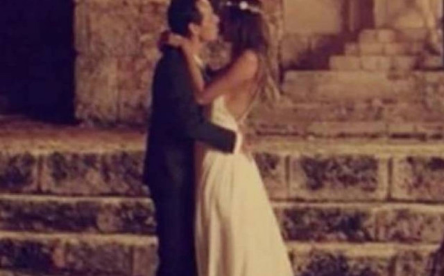 Διάσημο ζευγάρι παντρεύτηκε και δεν το πήρε είδηση κανείς!
