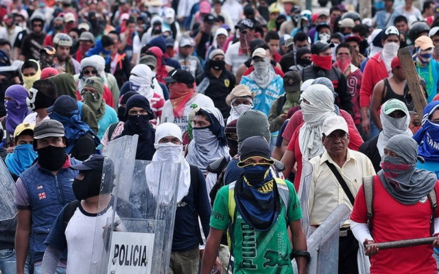 Μεξικό: Βίαιες συγκρούσεις για την δολοφονία των 43 φοιτητών