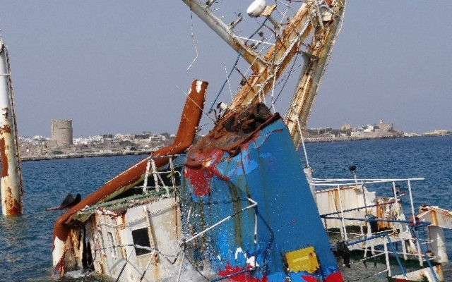 Ρόδος: Τεράστια η ζημιά στον προβλήτα από το Nour Μ