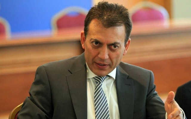 Βρούτσης: Καμία σύνδεση των ενσήμων με τις παροχές υγείας