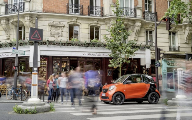 Smart ForTwo: To Smart ήρθε στο κέντρο της Αθήνας