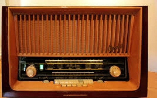 Man arrested for illegal operation of radio station